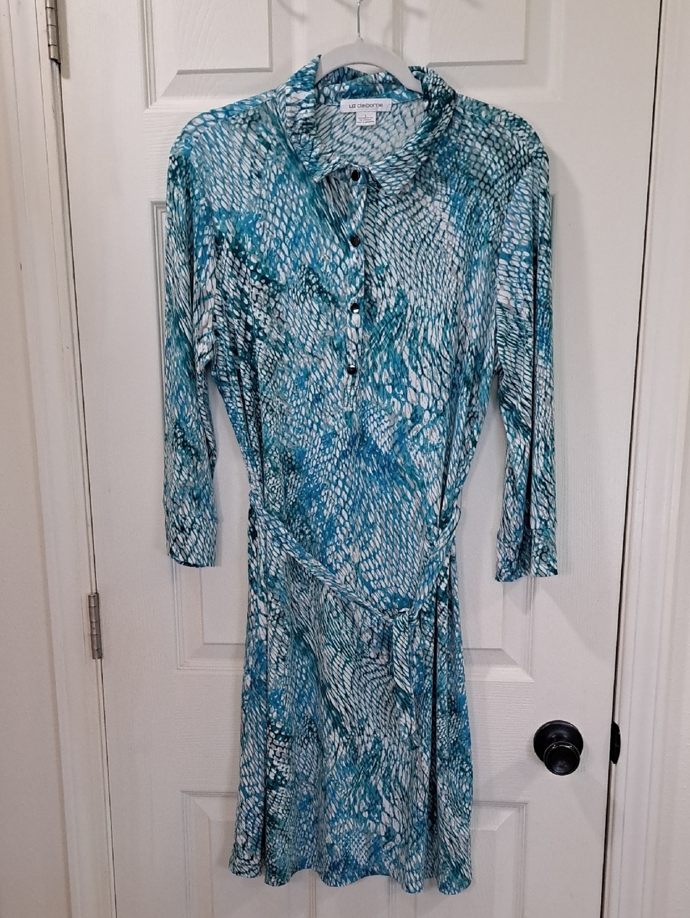 Liz Claiborne Snakeskin Print Tie Waist Stretchy Comfy Modest Henley Shirt Dress